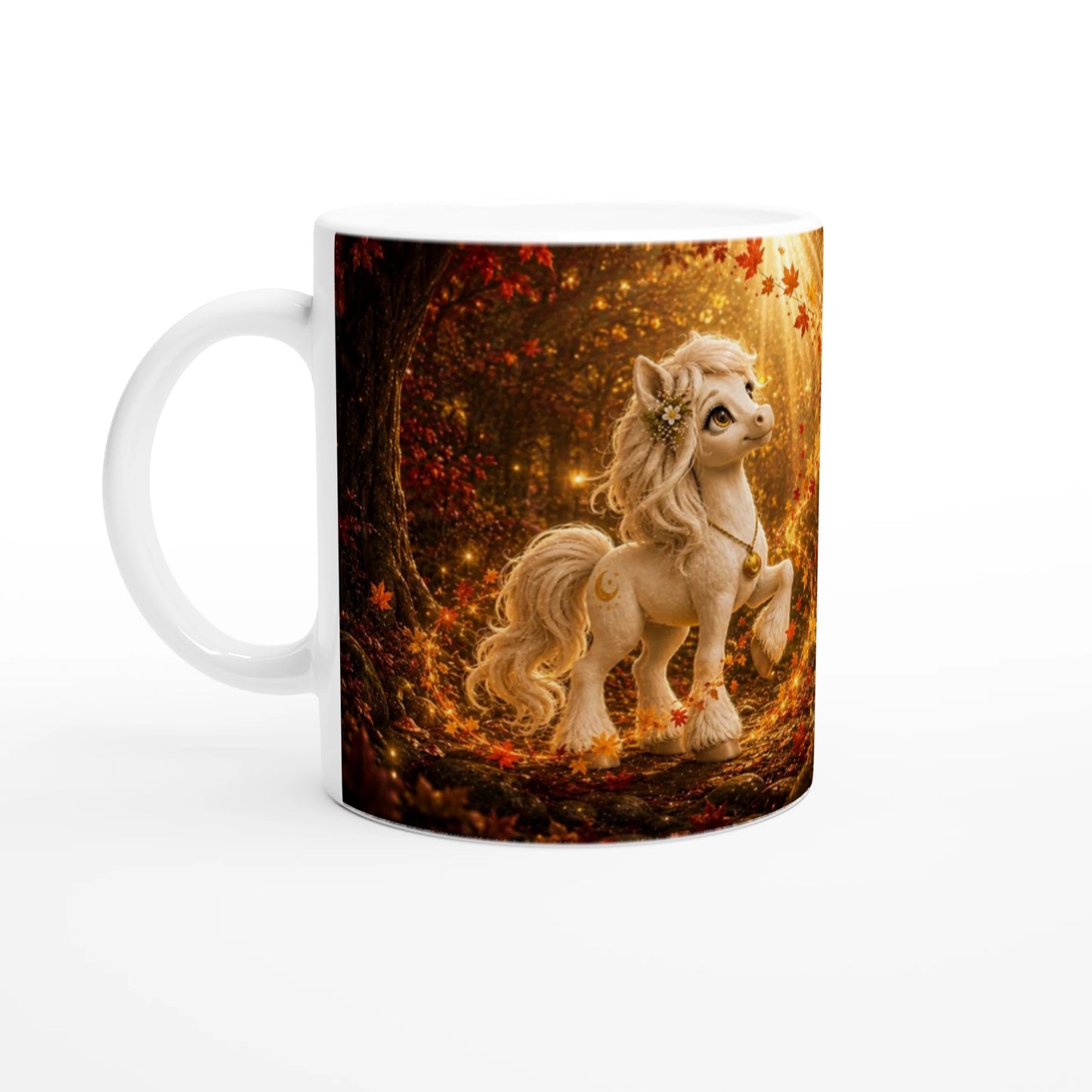 Goldhain Herbsttasse Collectors Edition mit Liv im leuchtenden rotgoldenen Herbstwald, gezeigt vor weißem Hintergrund 