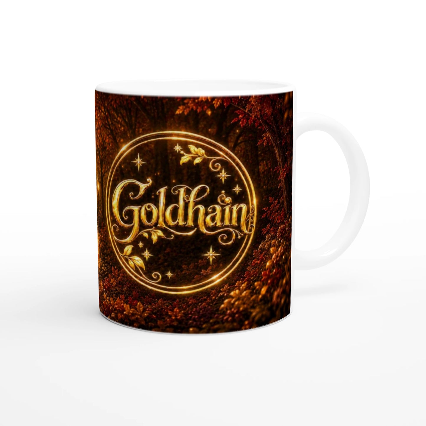 Rückseite der Goldhain Herbsttasse Collectors Edition von [Name] mit goldenem Goldhain-Badge und rotgoldenem Waldmotiv vor weißem Hintergrund.