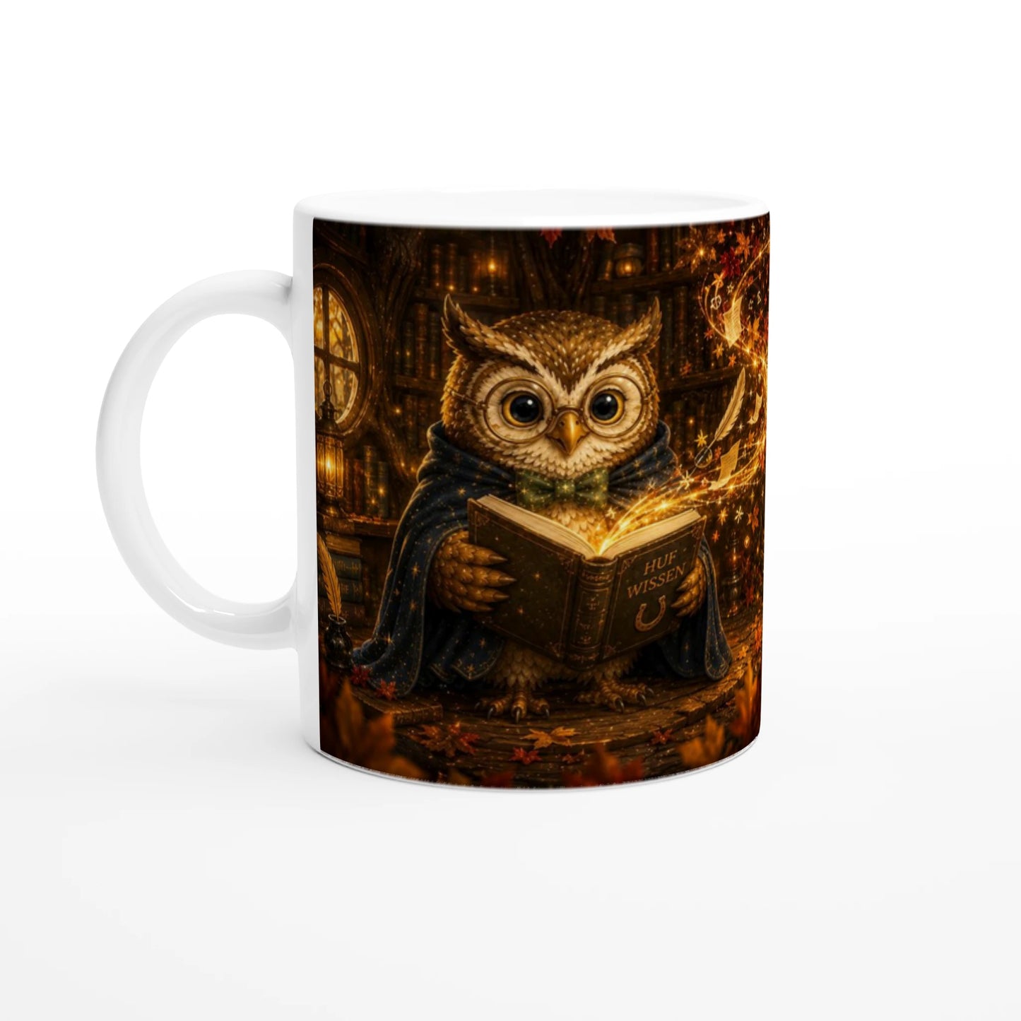Goldhain Herbsttasse Collectors Edition mit Professor Eule im leuchtenden rotgoldenen Herbstwald, gezeigt vor weißem Hintergrund 