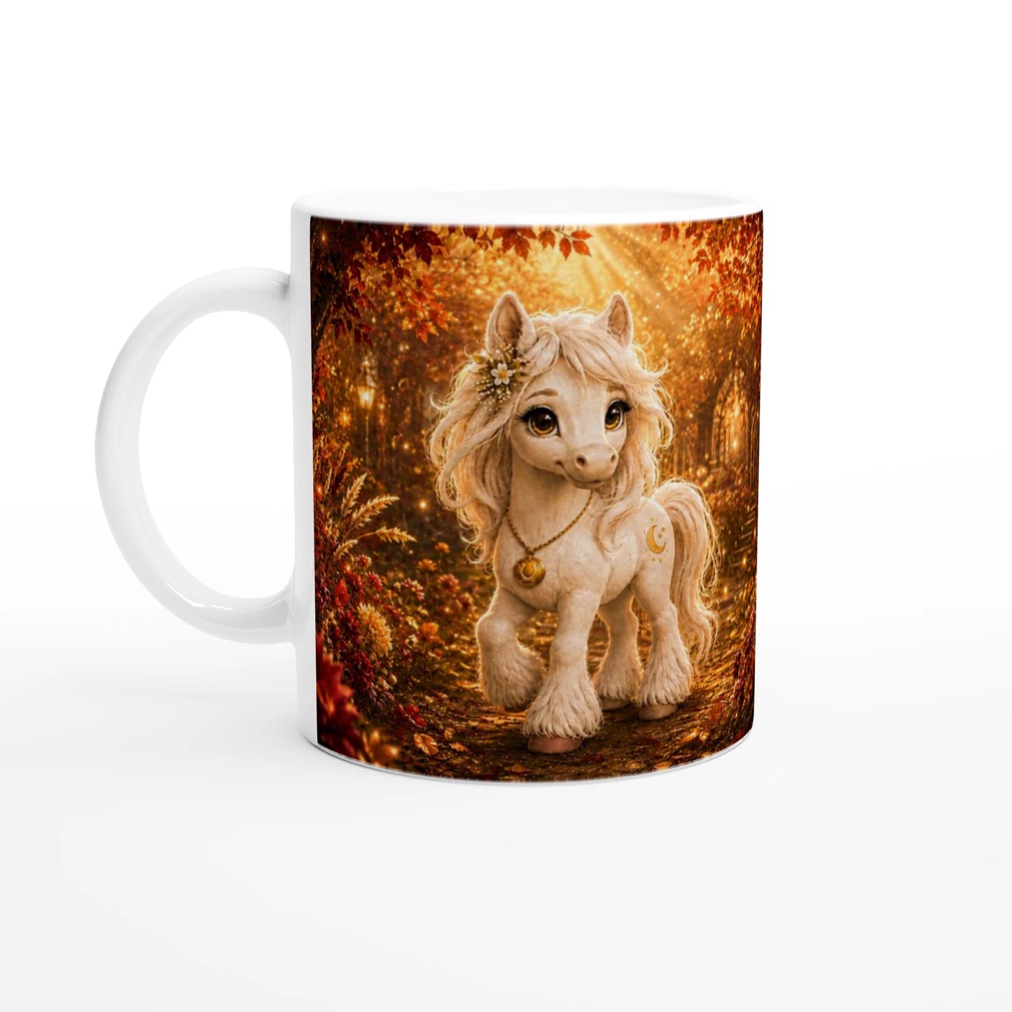 Weiße Goldhain Liv Herbsttasse mit der Hufentdeckerin Liv im leuchtenden rot-goldenen Herbstwald