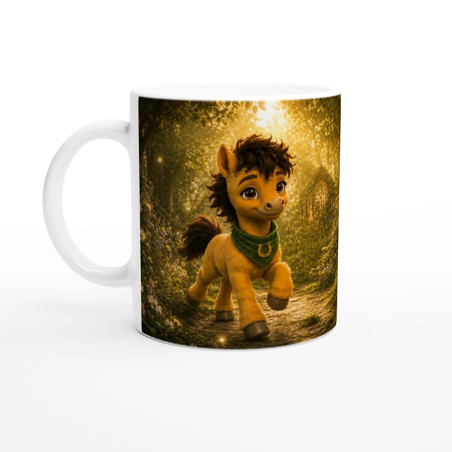 Weiße Milo Goldhain Tasse mit niedlichem Fohlenmotiv im leuchtenden, magischen Wald.